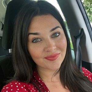 Meet your Posher, Stefanie